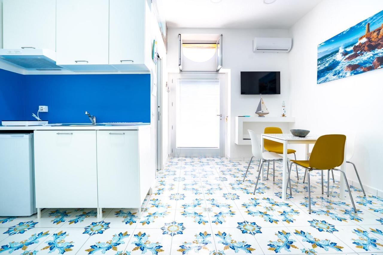 Borgo Dei Saraceni - Suites & Apartments 阿格罗波利 外观 照片