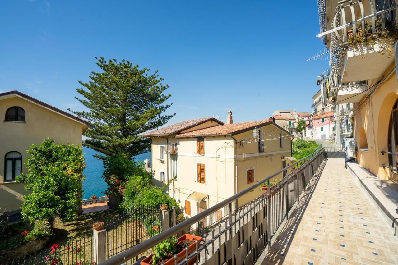 Borgo Dei Saraceni - Suites & Apartments 阿格罗波利 外观 照片