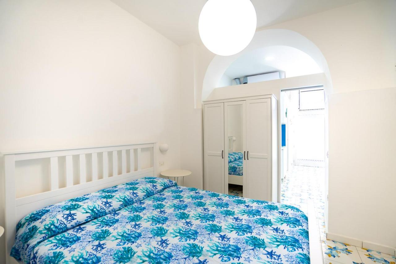 Borgo Dei Saraceni - Suites & Apartments 阿格罗波利 外观 照片