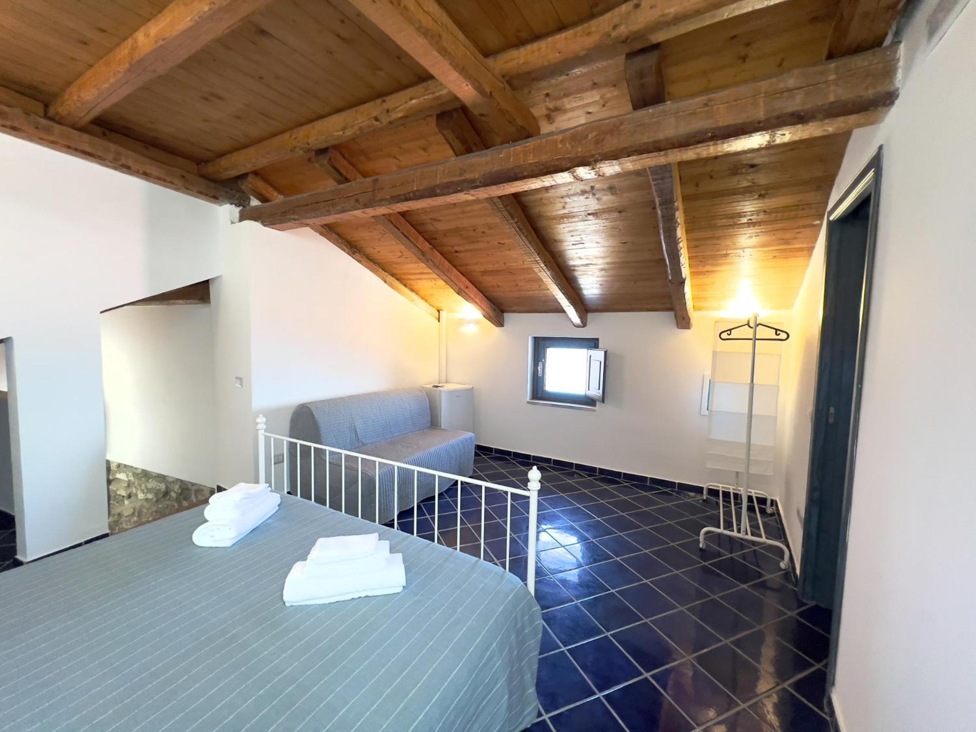 Borgo Dei Saraceni - Suites & Apartments 阿格罗波利 外观 照片