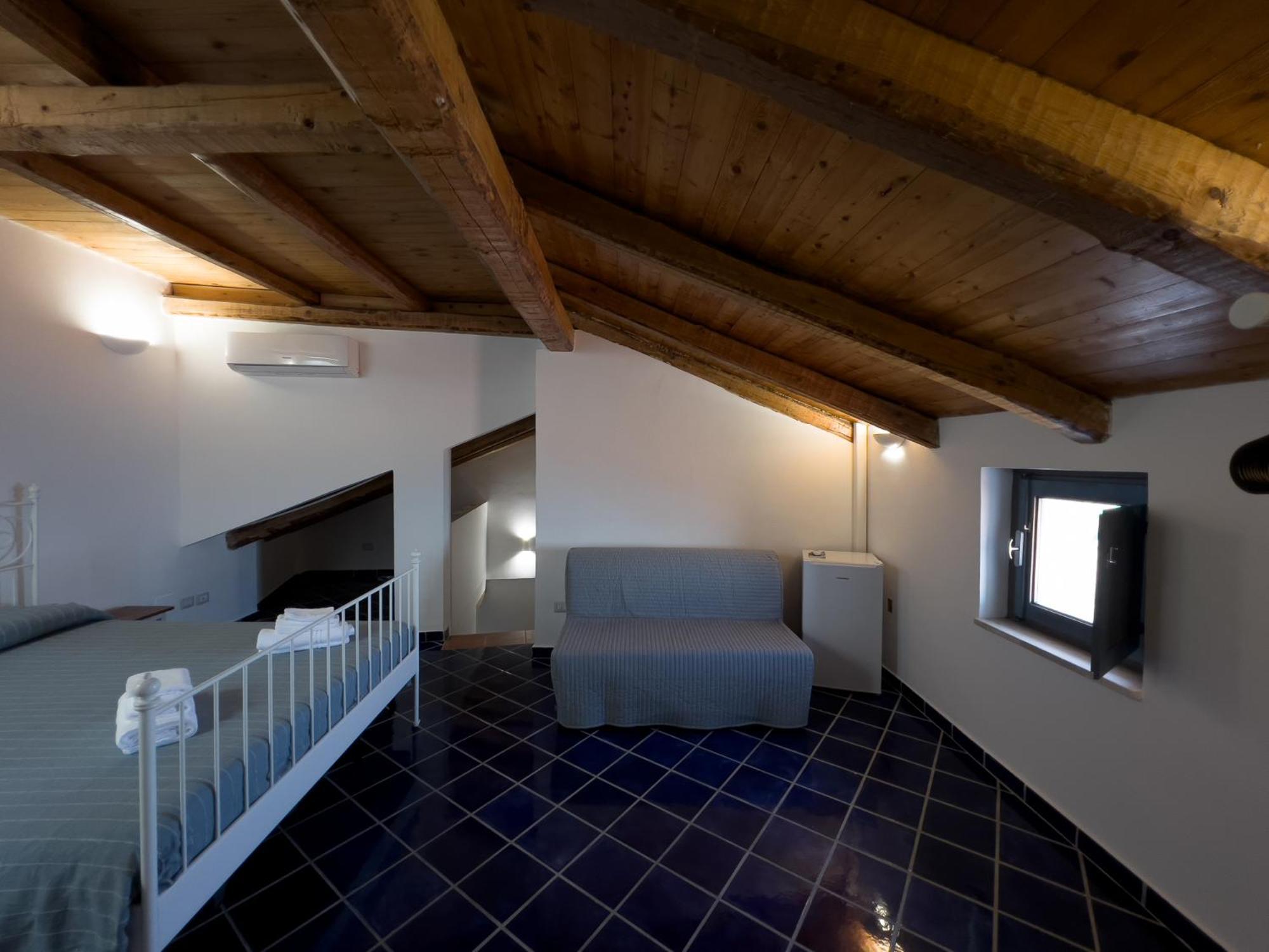 Borgo Dei Saraceni - Suites & Apartments 阿格罗波利 外观 照片